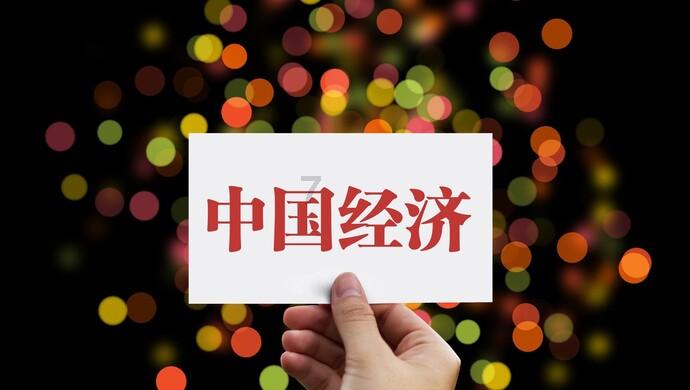 连续压爆多枚乌军地雷 俄扫雷坦克前线画面公开