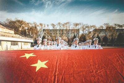 婧婧整理卧室